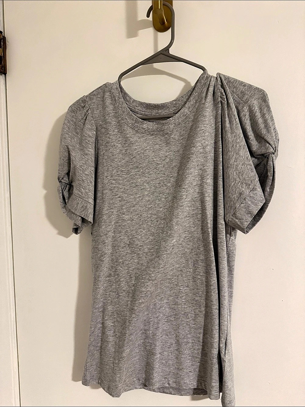 Amazon Essentials Regular-Fit Twist Puff Sleeve Crewneck T-Shirt Gray Medium